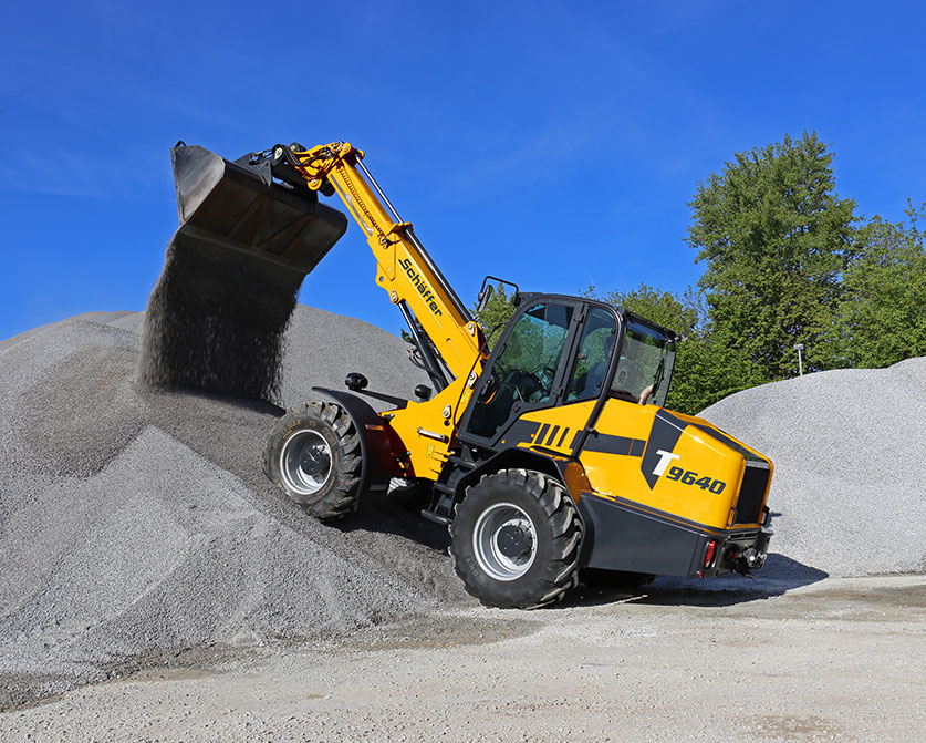 Schäffer 9640 T dumping gravel